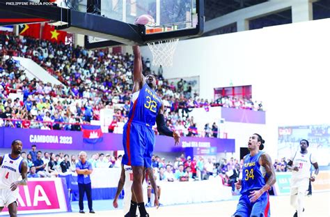 Pambansang koponan ng basketbol ng Pilipinas .